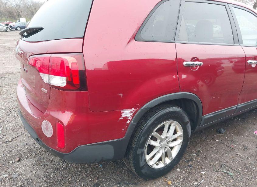Photo 18 of 2015 Kia Sorento LX (VIN 5XYKT3A65FG618499)