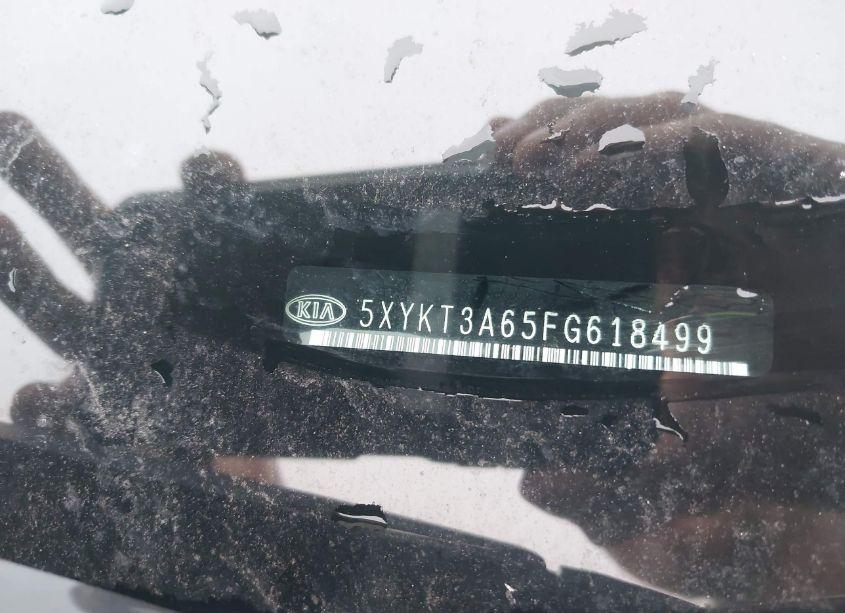 Photo 9 of 2015 Kia Sorento LX (VIN 5XYKT3A65FG618499)