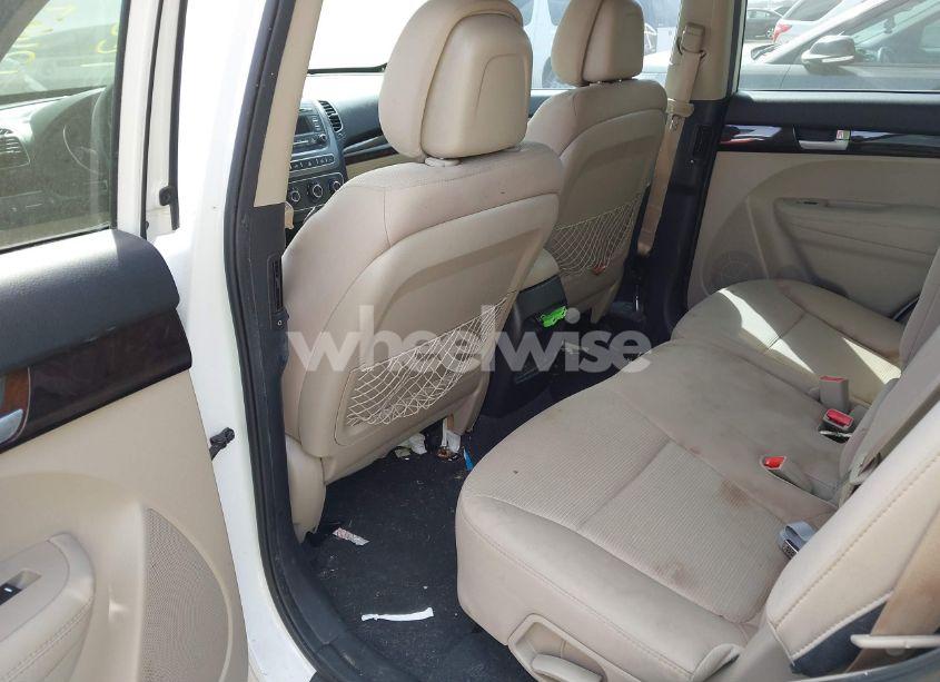 Photo 8 of 2015 Kia Sorento LX (VIN 5XYKT3A65FG618714)