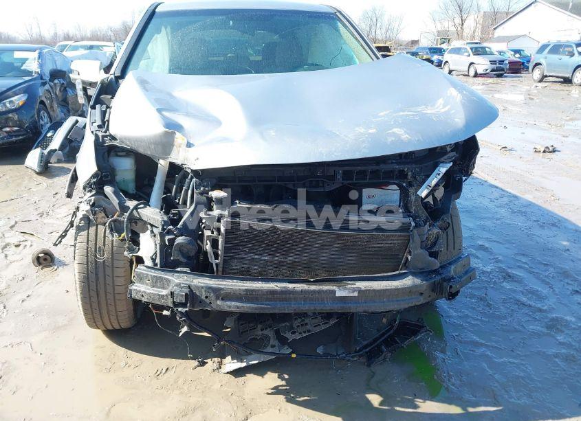 Photo 6 of 2015 Kia Sorento LX (VIN 5XYKT3A65FG620947)