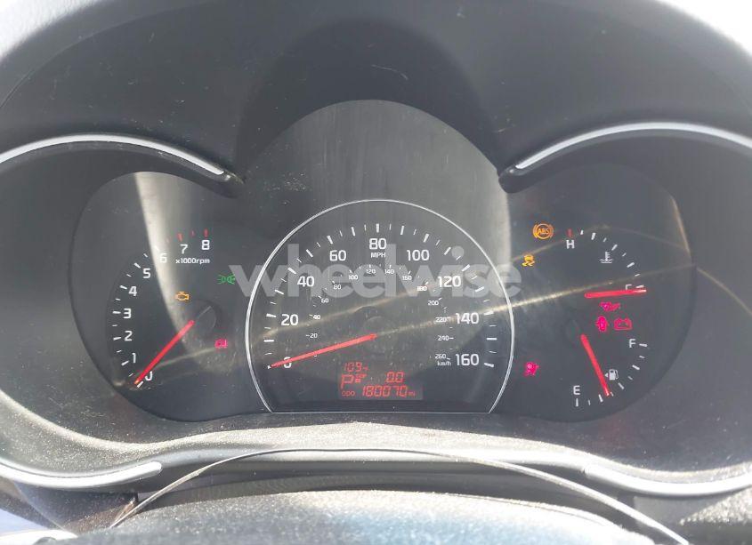 Photo 7 of 2015 Kia Sorento LX (VIN 5XYKT3A65FG620947)