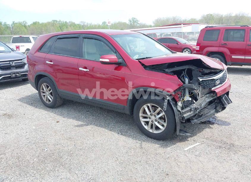 2015 Kia Sorento LX (VIN 5XYKT3A65FG628966) main photo