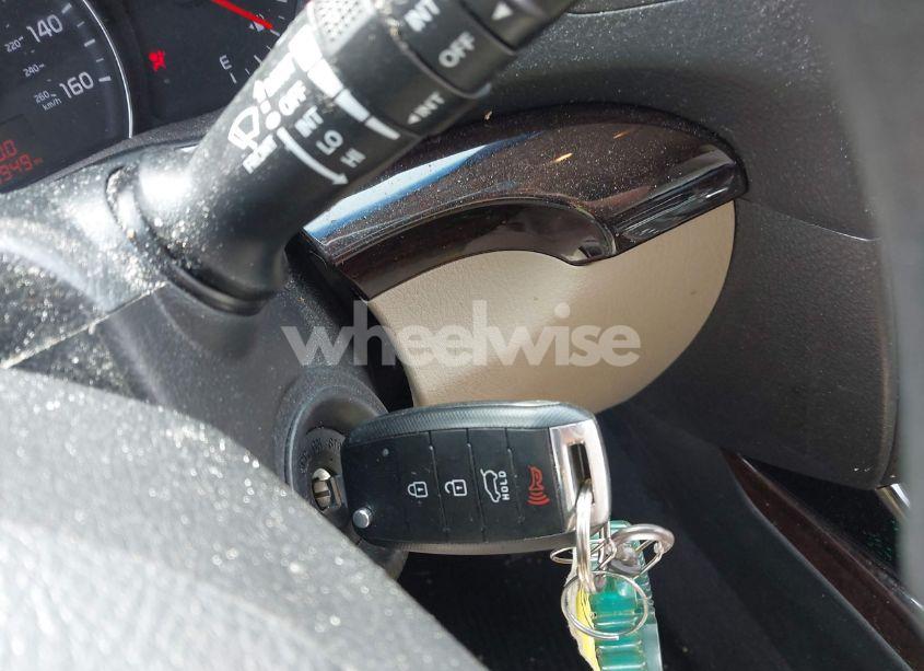 Photo 11 of 2015 Kia Sorento LX (VIN 5XYKT3A65FG628966)