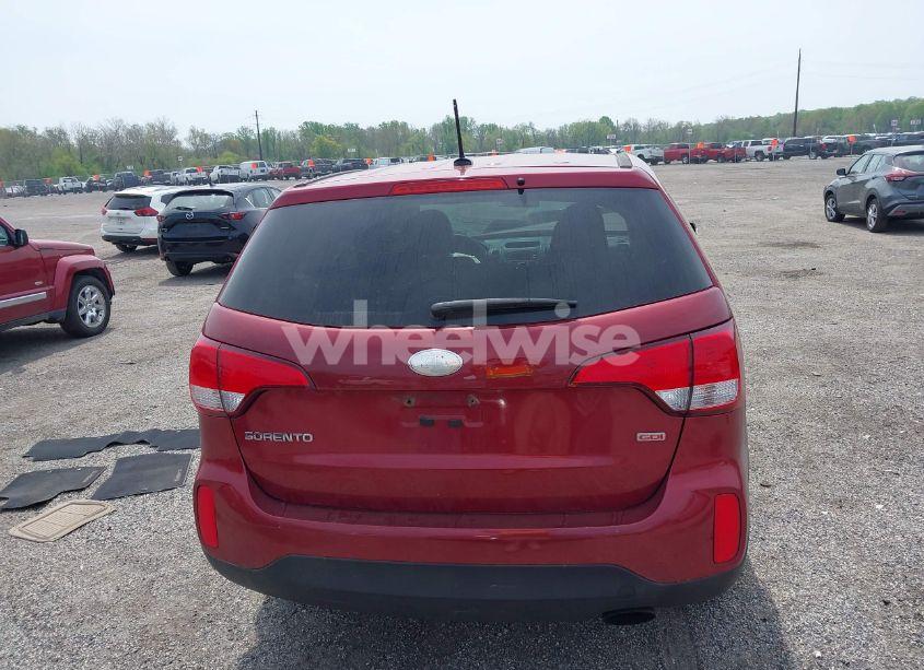 Photo 16 of 2015 Kia Sorento LX (VIN 5XYKT3A65FG628966)