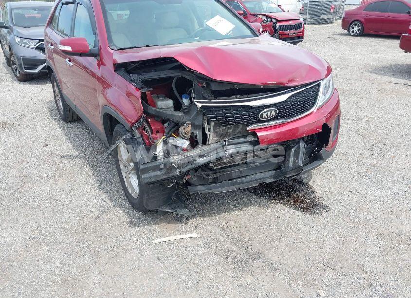Photo 6 of 2015 Kia Sorento LX (VIN 5XYKT3A65FG628966)