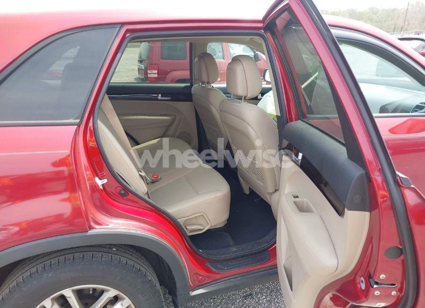 Photo 8 of 2015 Kia Sorento LX (VIN 5XYKT3A65FG628966)