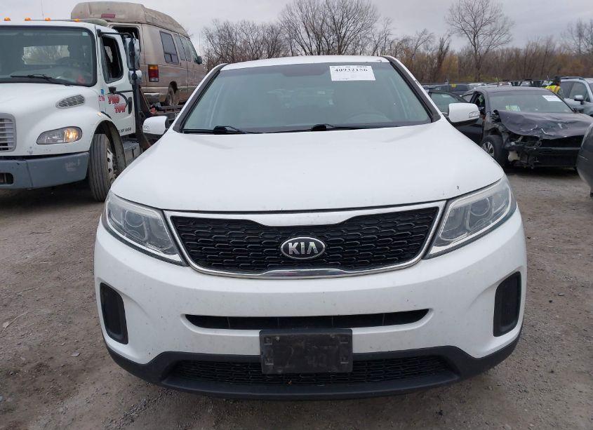 Photo 12 of 2015 Kia Sorento LX (VIN 5XYKT3A65FG630992)