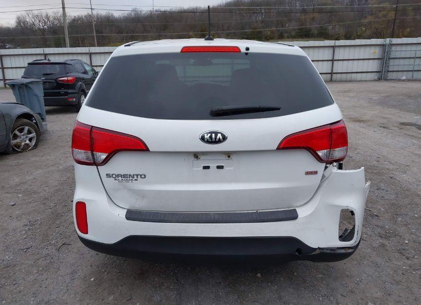 Photo 16 of 2015 Kia Sorento LX (VIN 5XYKT3A65FG630992)