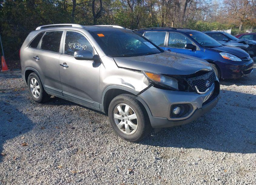 2012 Kia Sorento LX (VIN 5XYKT3A66CG214056) main photo