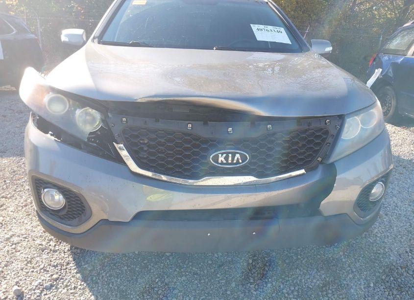 Photo 6 of 2012 Kia Sorento LX (VIN 5XYKT3A66CG214056)
