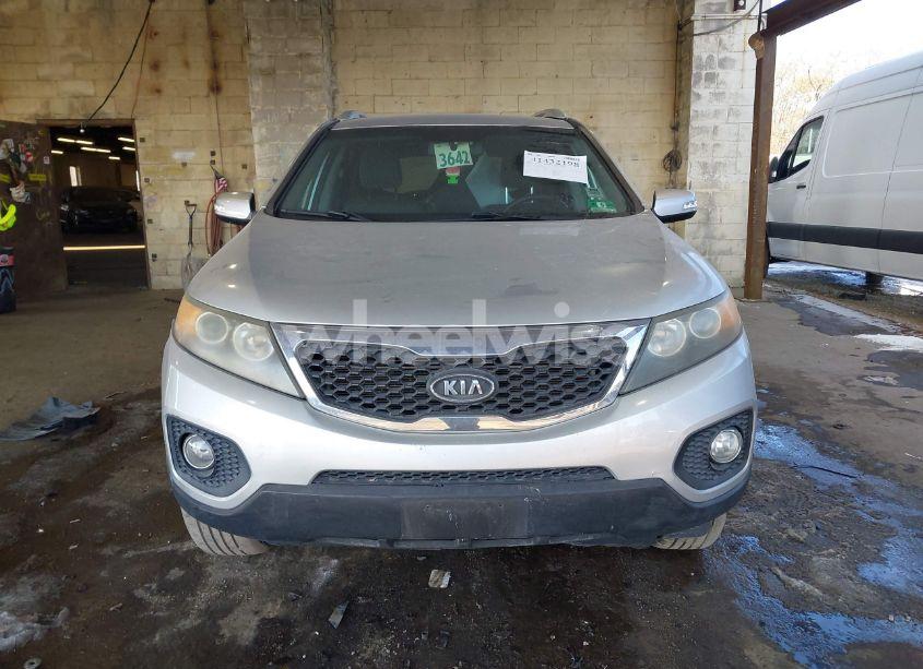 Photo 13 of 2012 Kia Sorento LX (VIN 5XYKT3A66CG230211)