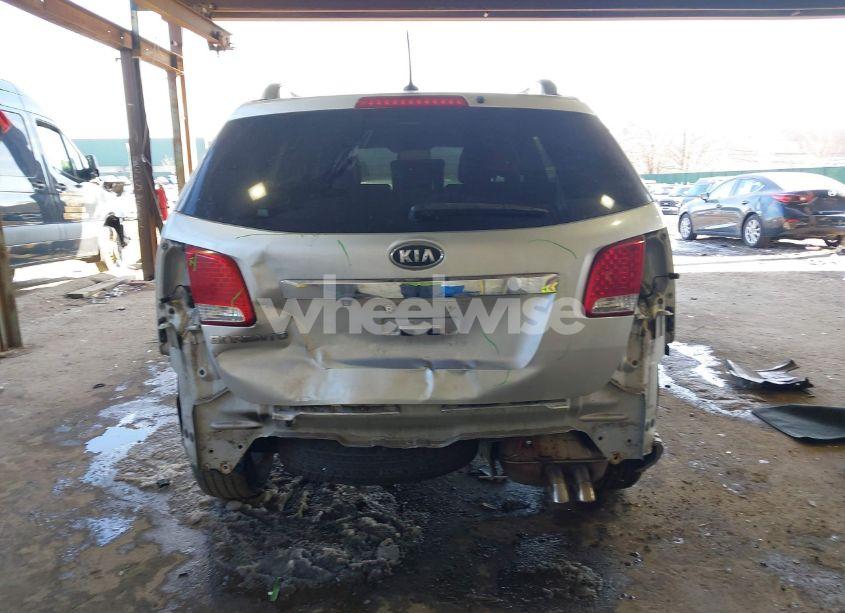 Photo 6 of 2012 Kia Sorento LX (VIN 5XYKT3A66CG230211)
