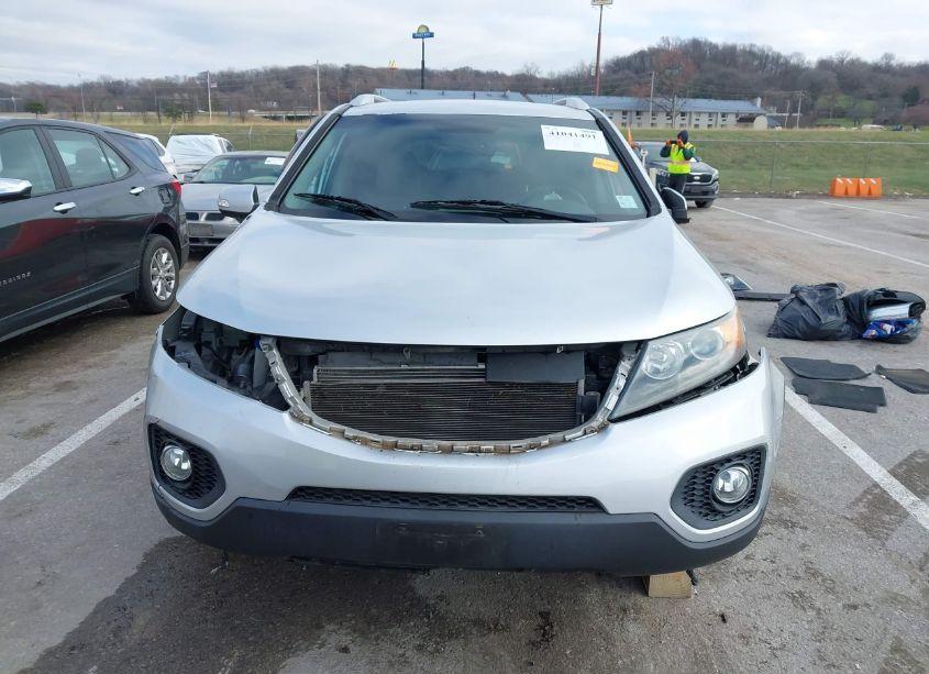 Photo 12 of 2012 Kia Sorento LX (VIN 5XYKT3A66CG250619)