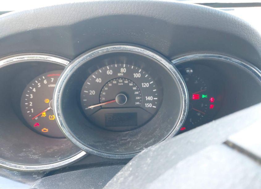 Photo 7 of 2012 Kia Sorento LX (VIN 5XYKT3A66CG250619)