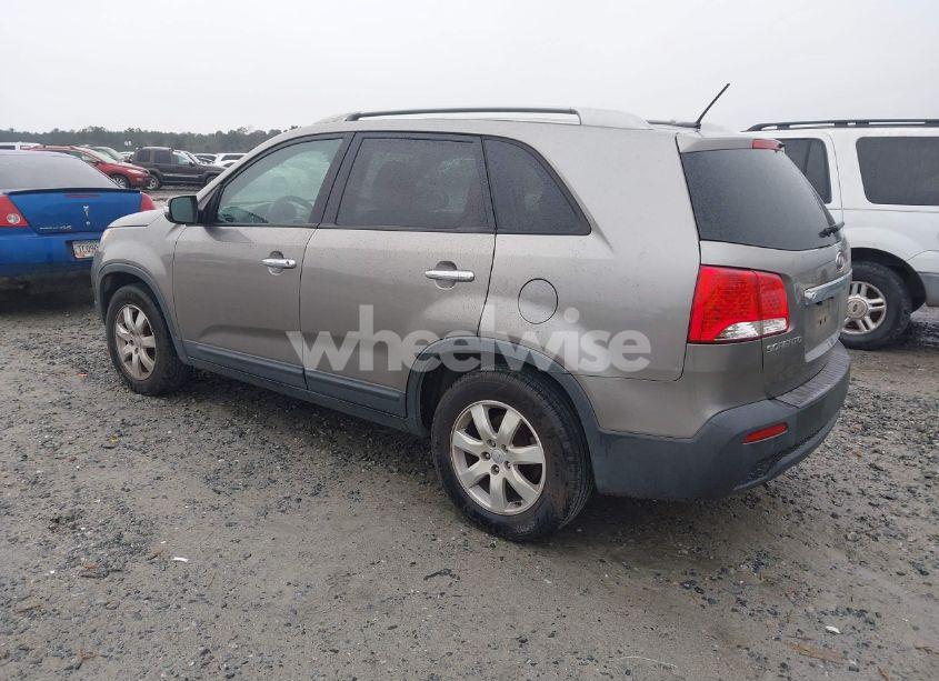 Photo 3 of 2012 Kia Sorento LX (VIN 5XYKT3A66CG251432)