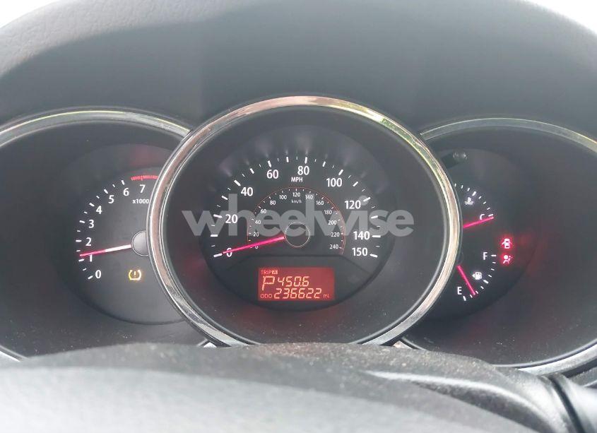 Photo 7 of 2012 Kia Sorento LX (VIN 5XYKT3A66CG251432)