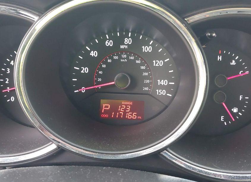 Photo 7 of 2012 Kia Sorento LX (VIN 5XYKT3A66CG281028)