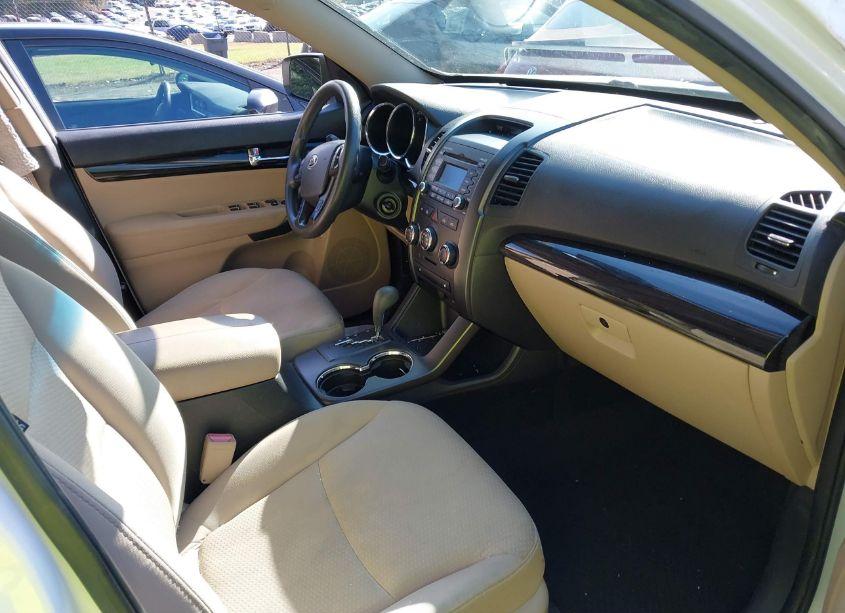 Photo 5 of 2012 Kia Sorento LX (VIN 5XYKT3A66CG295432)