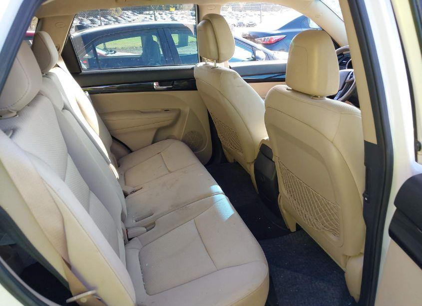 Photo 8 of 2012 Kia Sorento LX (VIN 5XYKT3A66CG295432)