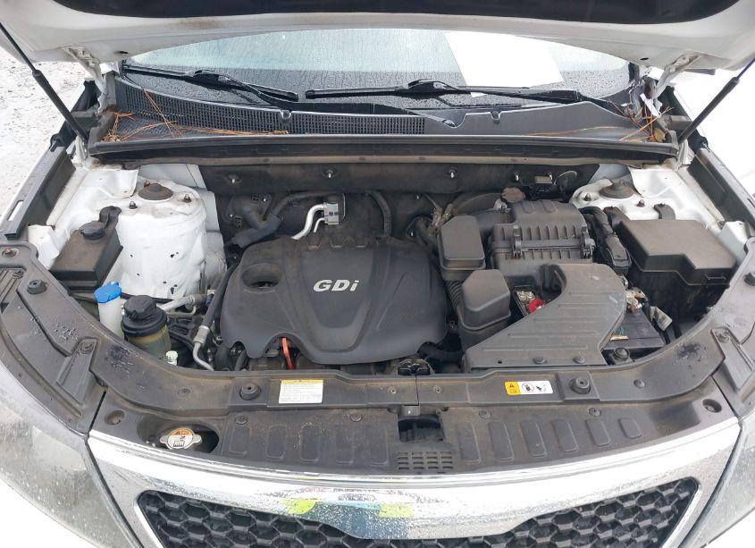 Photo 10 of 2013 Kia Sorento LX (VIN 5XYKT3A66DG345389)