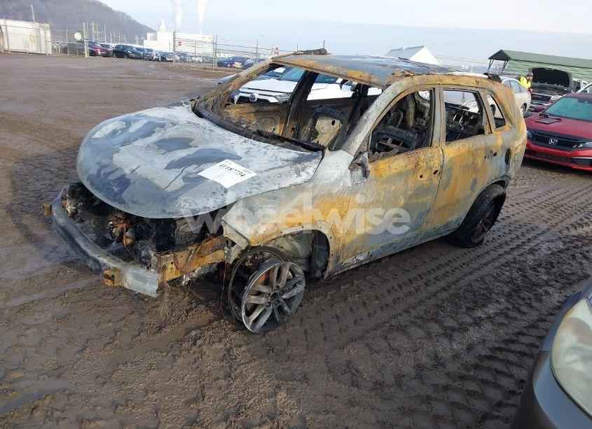 Photo 2 of 2015 Kia Sorento LX (VIN 5XYKT3A66FG574822)