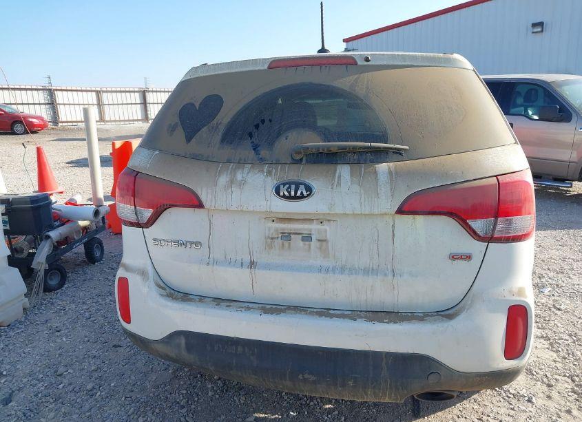 Photo 16 of 2015 Kia Sorento LX (VIN 5XYKT3A66FG619130)
