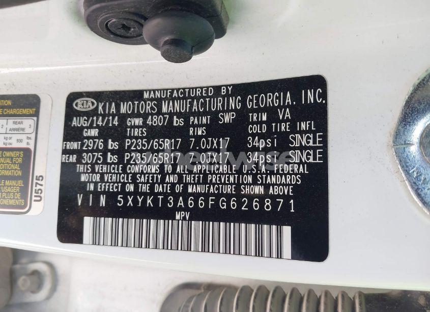 Photo 9 of 2015 Kia Sorento LX (VIN 5XYKT3A66FG626871)