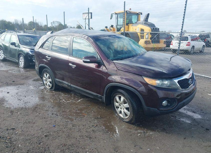 2012 Kia Sorento LX (VIN 5XYKT3A67CG188504) main photo