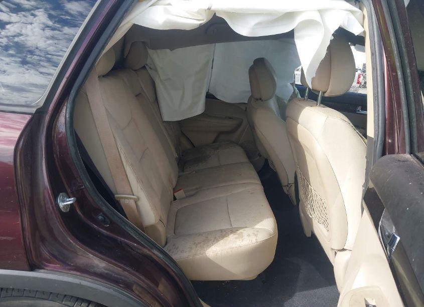 Photo 8 of 2012 Kia Sorento LX (VIN 5XYKT3A67CG188504)