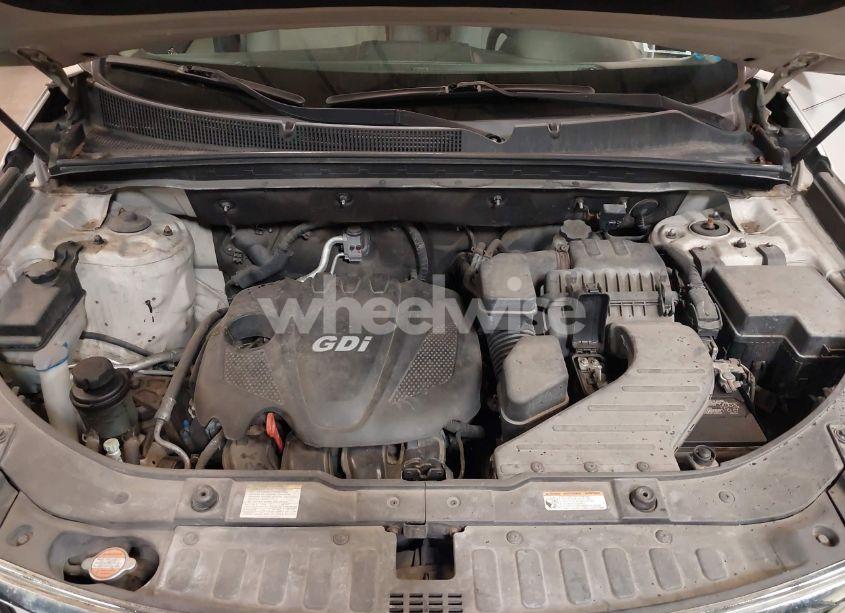 Photo 10 of 2012 Kia Sorento LX (VIN 5XYKT3A67CG228788)