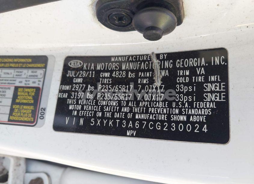 Photo 9 of 2012 Kia Sorento LX (VIN 5XYKT3A67CG230024)