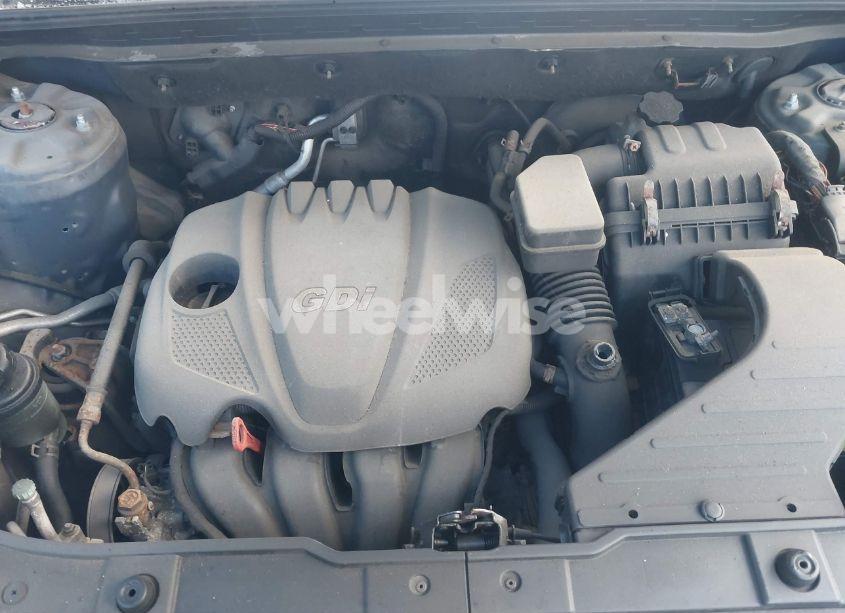 Photo 10 of 2012 Kia Sorento LX (VIN 5XYKT3A67CG235210)