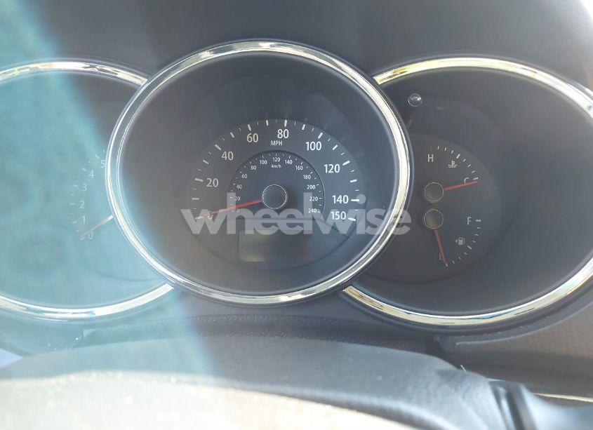 Photo 7 of 2012 Kia Sorento LX (VIN 5XYKT3A67CG260463)