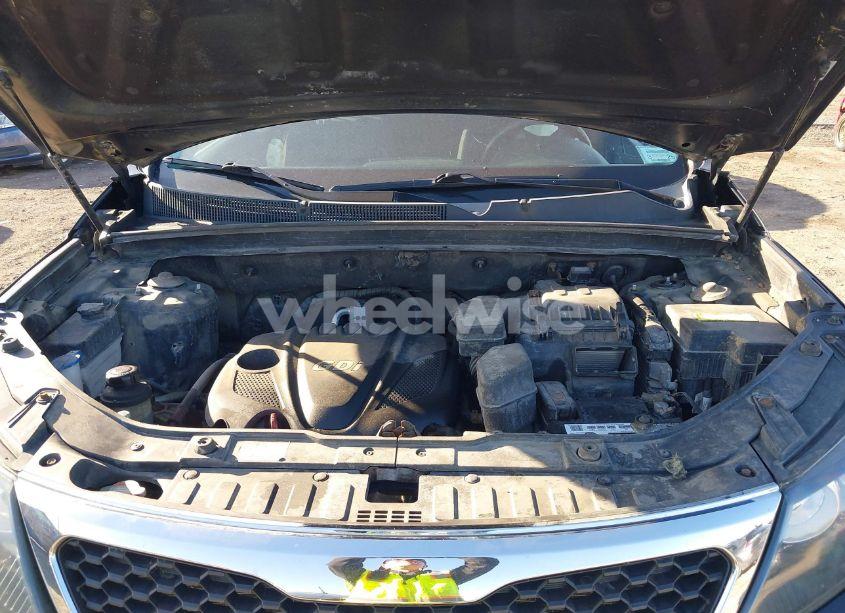 Photo 10 of 2012 Kia Sorento LX (VIN 5XYKT3A67CG290871)