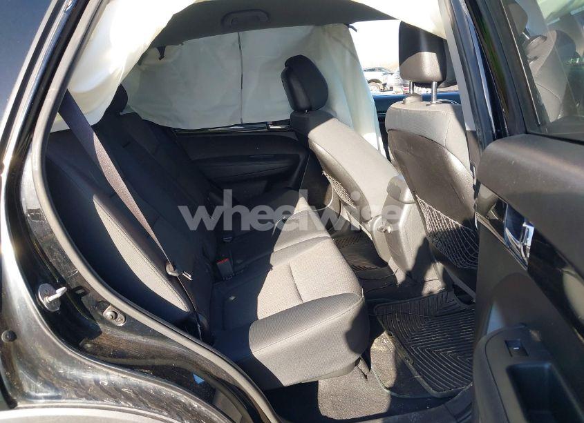 Photo 8 of 2012 Kia Sorento LX (VIN 5XYKT3A67CG290871)