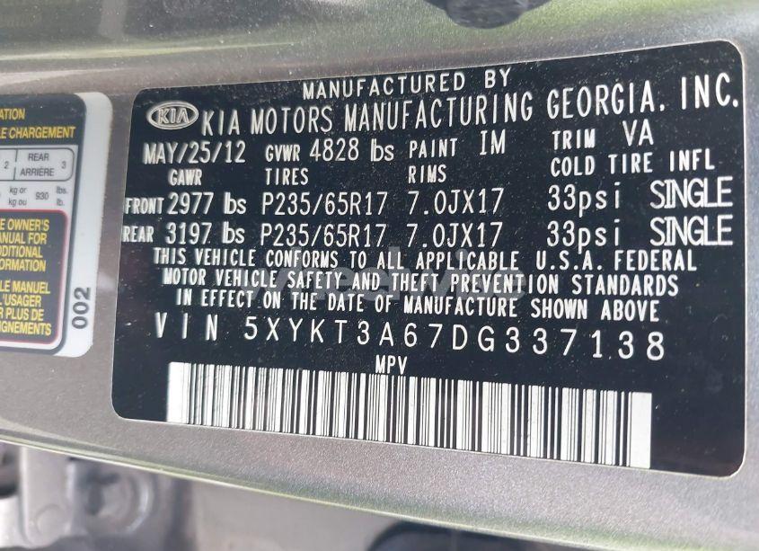 Photo 9 of 2013 Kia Sorento LX (VIN 5XYKT3A67DG337138)