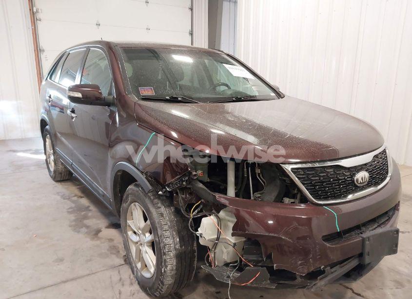 2014 Kia Sorento LX (VIN 5XYKT3A67EG459774) main photo