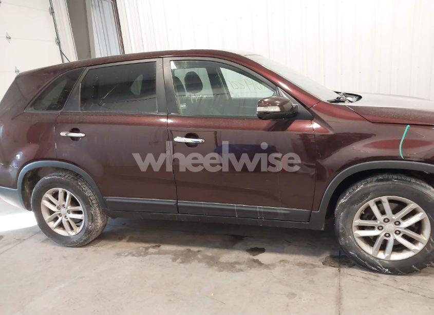 Photo 14 of 2014 Kia Sorento LX (VIN 5XYKT3A67EG459774)