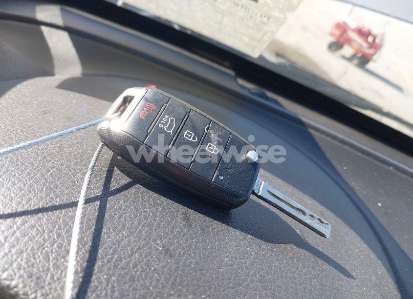 Photo 11 of 2014 Kia Sorento LX (VIN 5XYKT3A67EG467311)