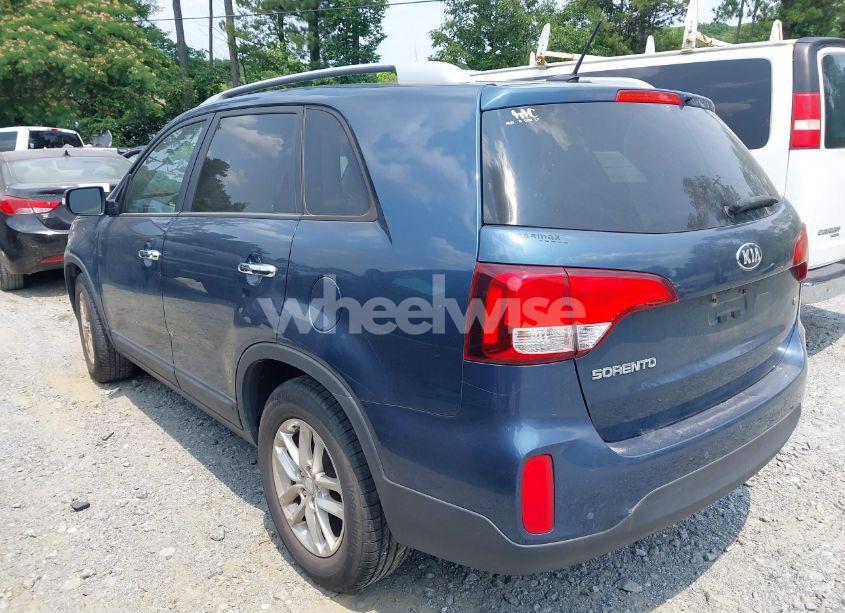 Photo 3 of 2014 Kia Sorento LX (VIN 5XYKT3A67EG502722)