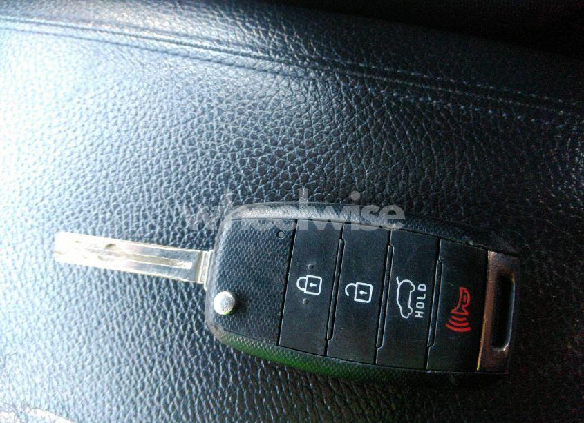 Photo 11 of 2014 Kia Sorento LX (VIN 5XYKT3A67EG510643)