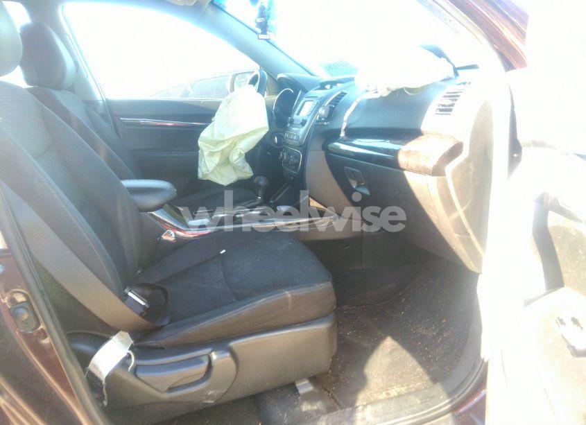 Photo 5 of 2014 Kia Sorento LX (VIN 5XYKT3A67EG510643)