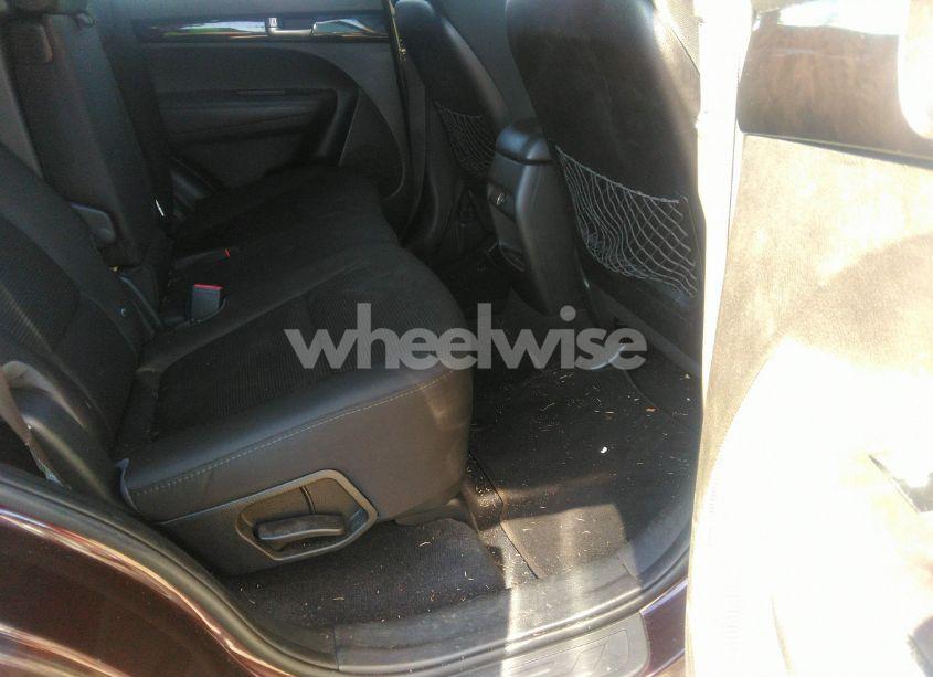 Photo 8 of 2014 Kia Sorento LX (VIN 5XYKT3A67EG510643)