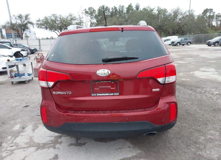 Photo 16 of 2015 Kia Sorento LX (VIN 5XYKT3A67FG593475)