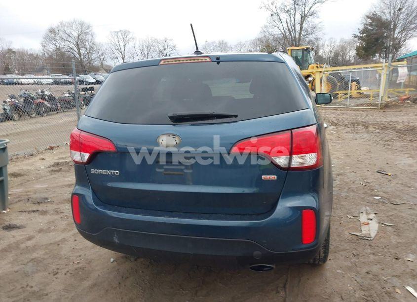 Photo 17 of 2015 Kia Sorento LX (VIN 5XYKT3A67FG598448)