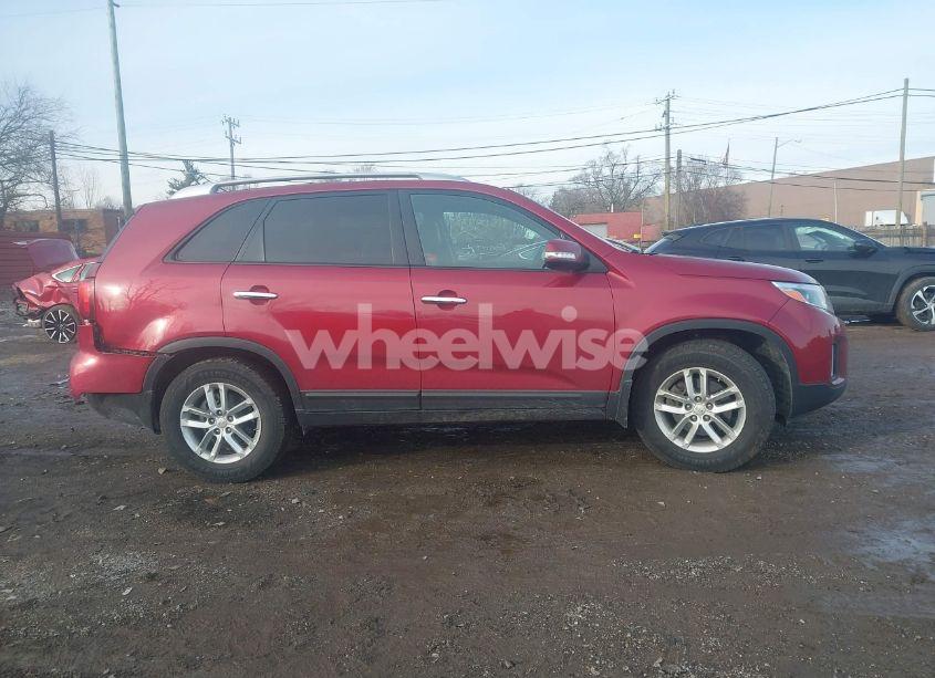 Photo 13 of 2015 Kia Sorento LX (VIN 5XYKT3A67FG644232)