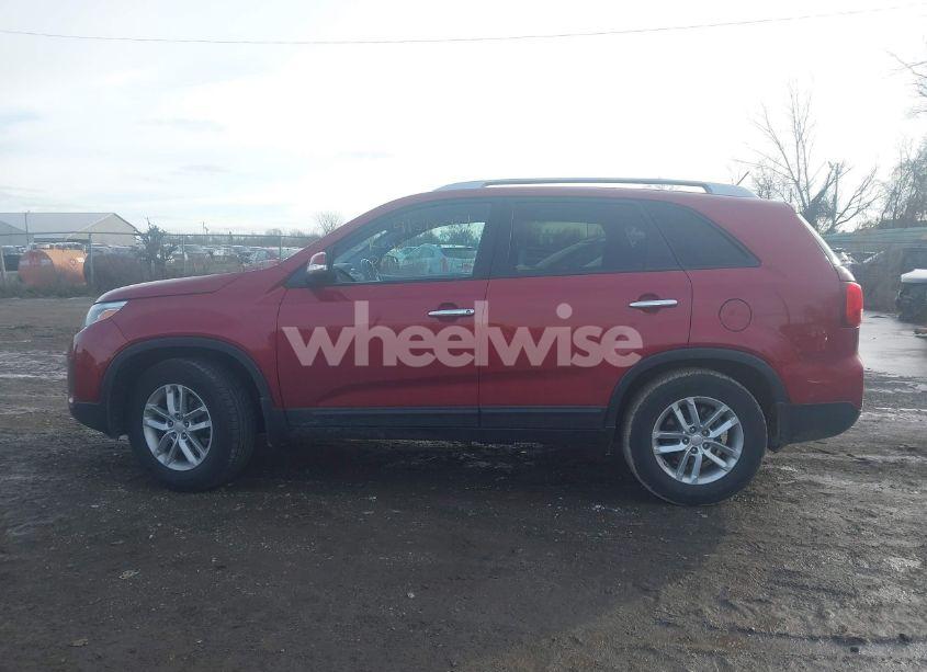 Photo 14 of 2015 Kia Sorento LX (VIN 5XYKT3A67FG644232)