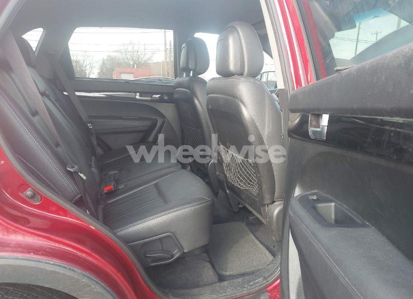 Photo 8 of 2015 Kia Sorento LX (VIN 5XYKT3A67FG644232)