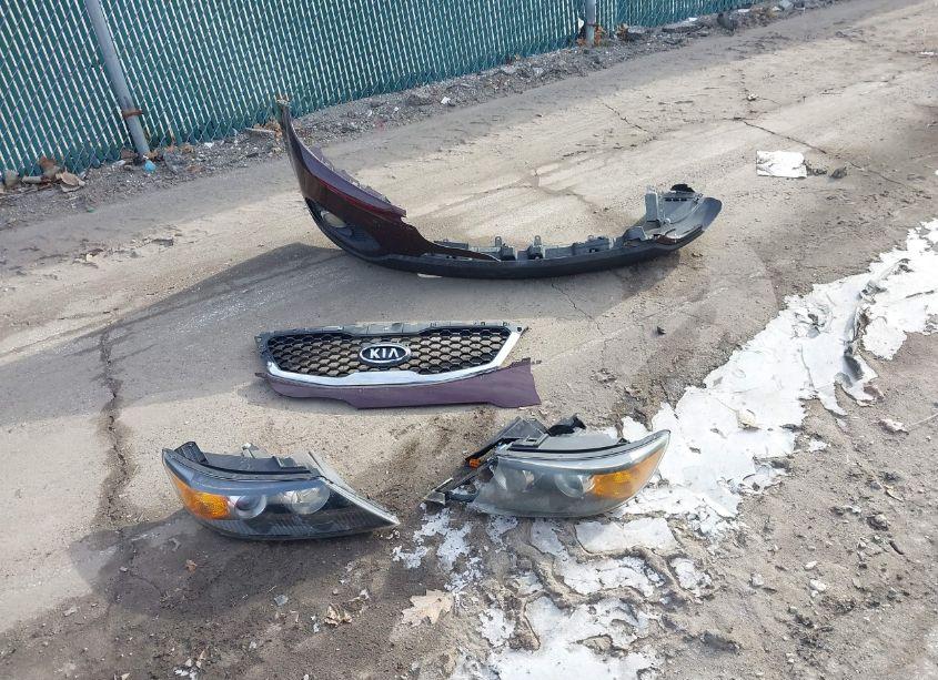 Photo 12 of 2012 Kia Sorento LX (VIN 5XYKT3A68CG226175)