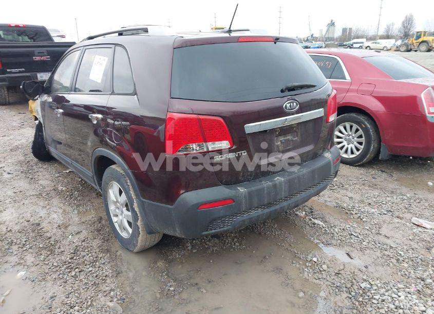 Photo 3 of 2012 Kia Sorento LX (VIN 5XYKT3A68CG239136)